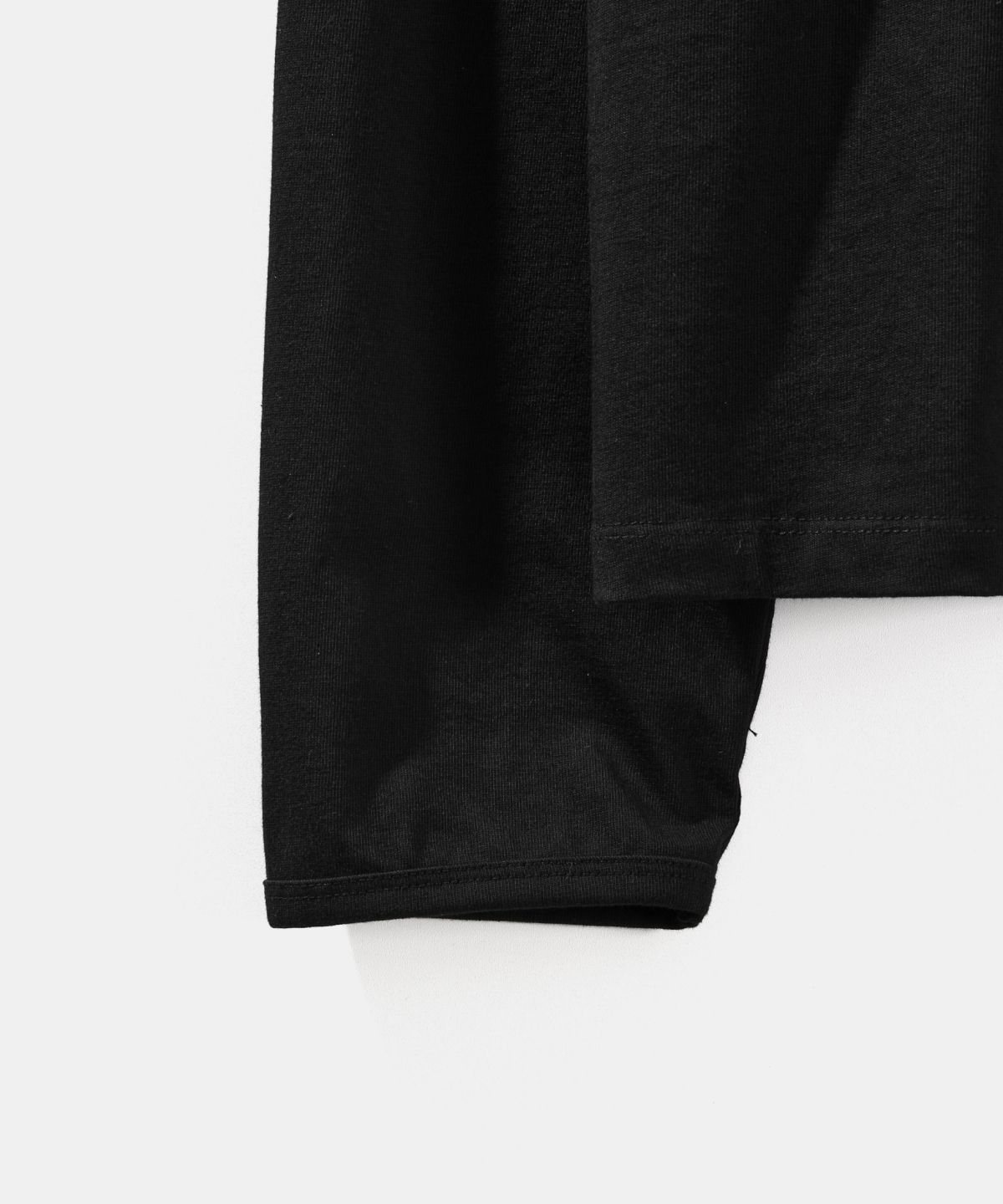 애습(ASP) U넥 긴팔 티셔츠 - 블랙