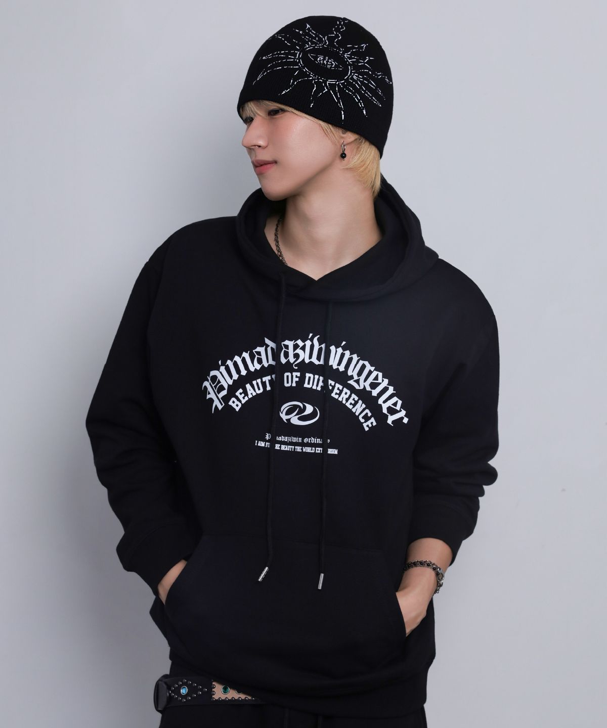 피마다지윈(PIMADAZIWIN) Sun Eyes Beanie_[Black]