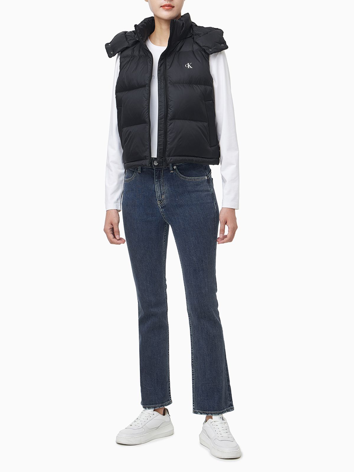 캘빈클라인 진(CALVIN KLEIN JEANS) 여성 에센셜 미드 웨잇 다운 베스트 47D500G UB1