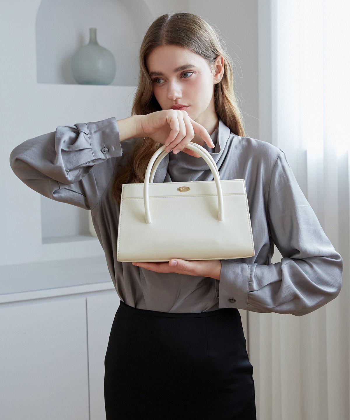 벨류엣(VALLUAT) Orelyn bag_Ivory
