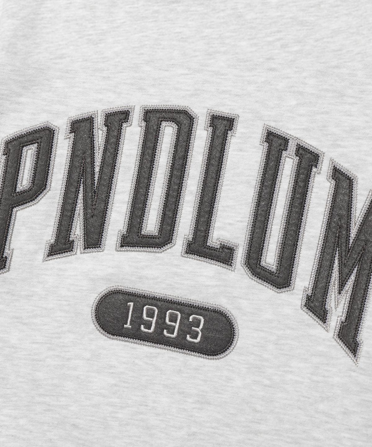 펜듈럼(PENDULUM) 아치 로고 아플리케 맨투맨 LP8TU743_OATMEAL