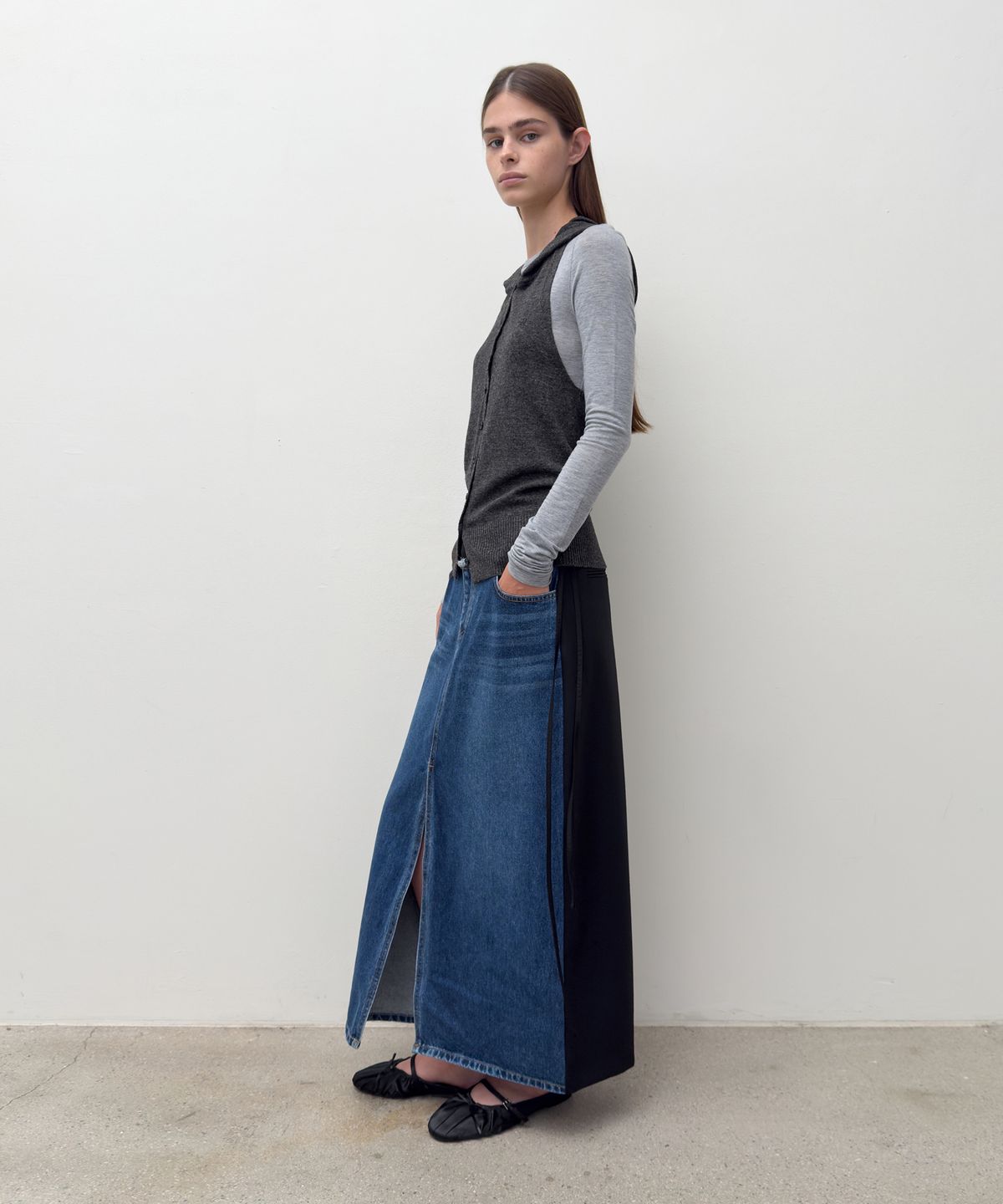 다이애그널(DIAGONAL) HALTER HOODIE KNIT VEST (dark grey)