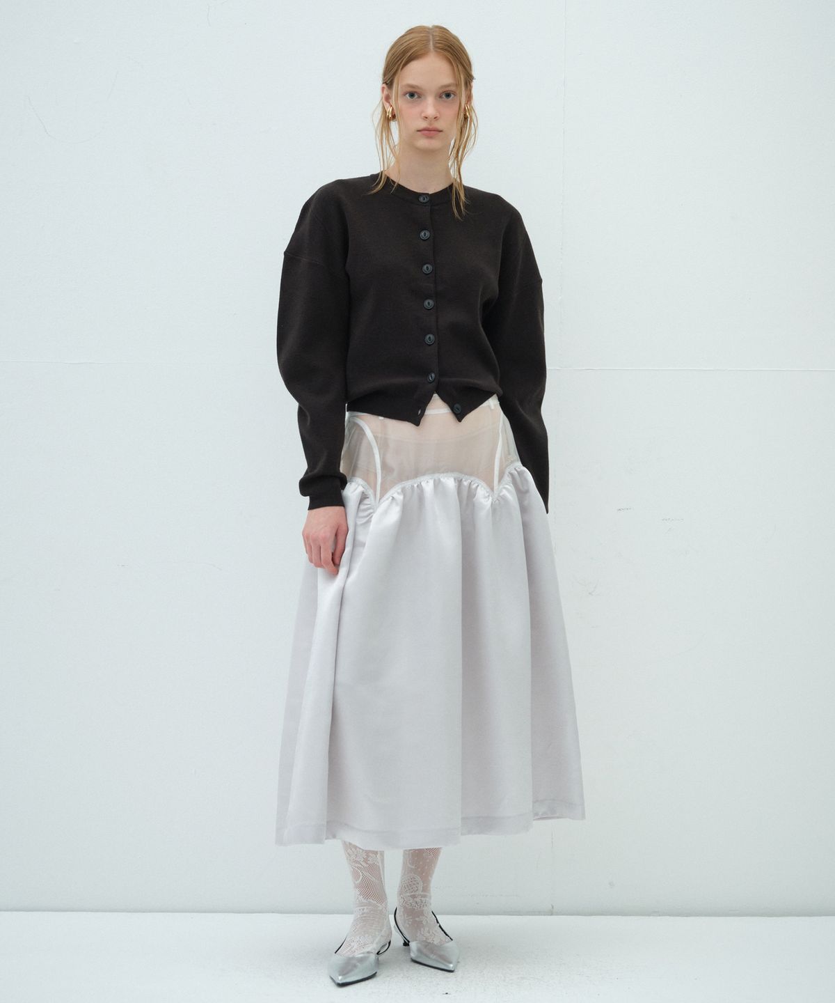 오버듀플레어(OVERDUEFLAIR) OVERDUE CURVED CARDIGAN_BLACK