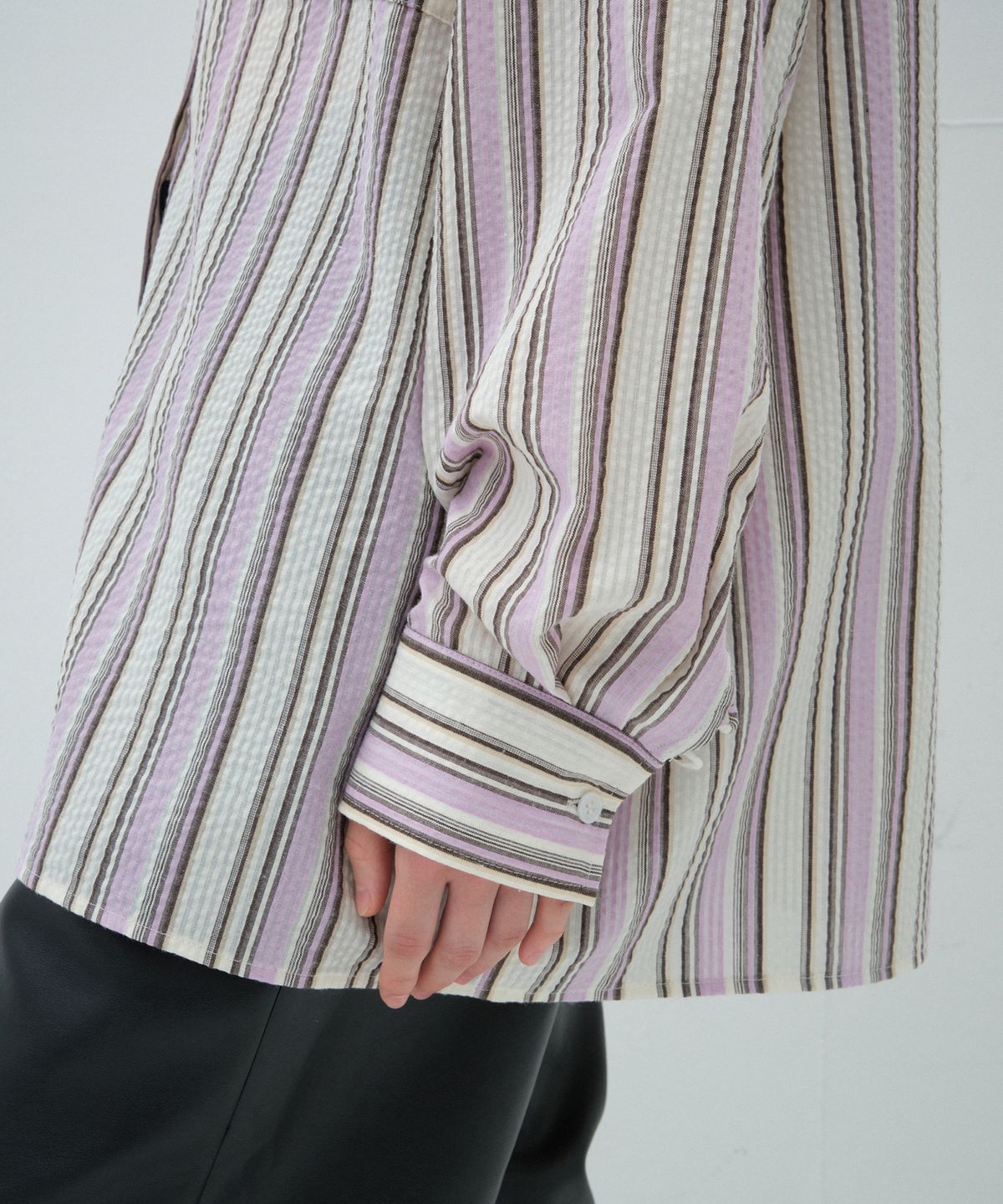 오버듀플레어(OVERDUEFLAIR) OVERSIZED STRIPE SHIRT_LAVENDER