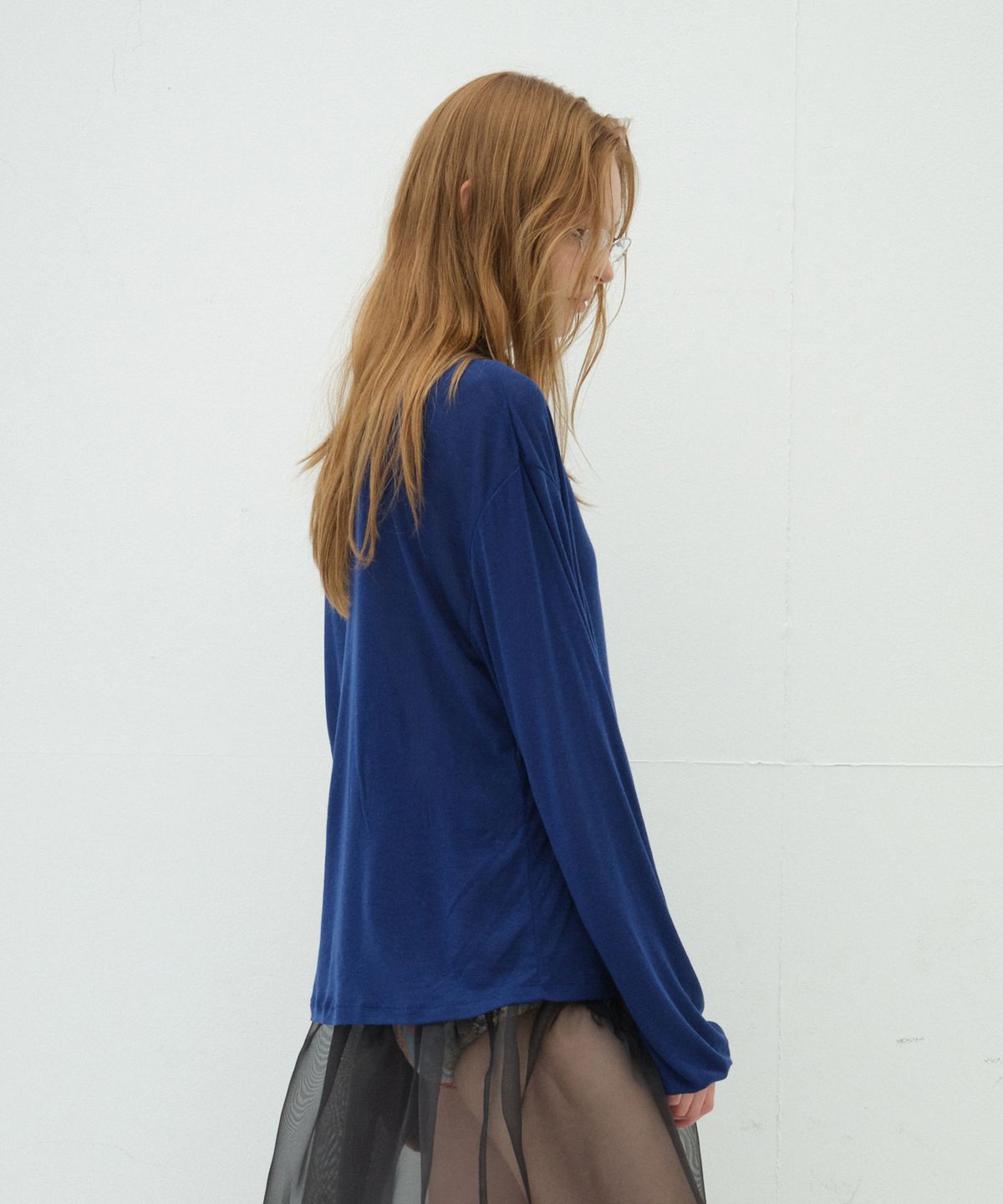오버듀플레어(OVERDUEFLAIR) LOOSE FIT WOOL TENCEL TURTLENECK T-SHIRT_ROYAL BLUE