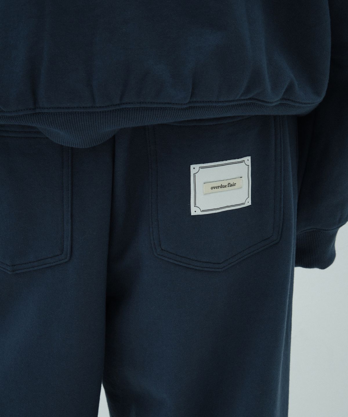 오버듀플레어(OVERDUEFLAIR) TWO-WAY WIDE SWEAT PANTS_NAVY
