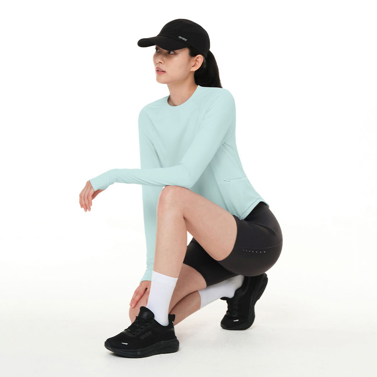 안다르(ANDAR) 라이트부스트 포켓 러닝 롱슬리브