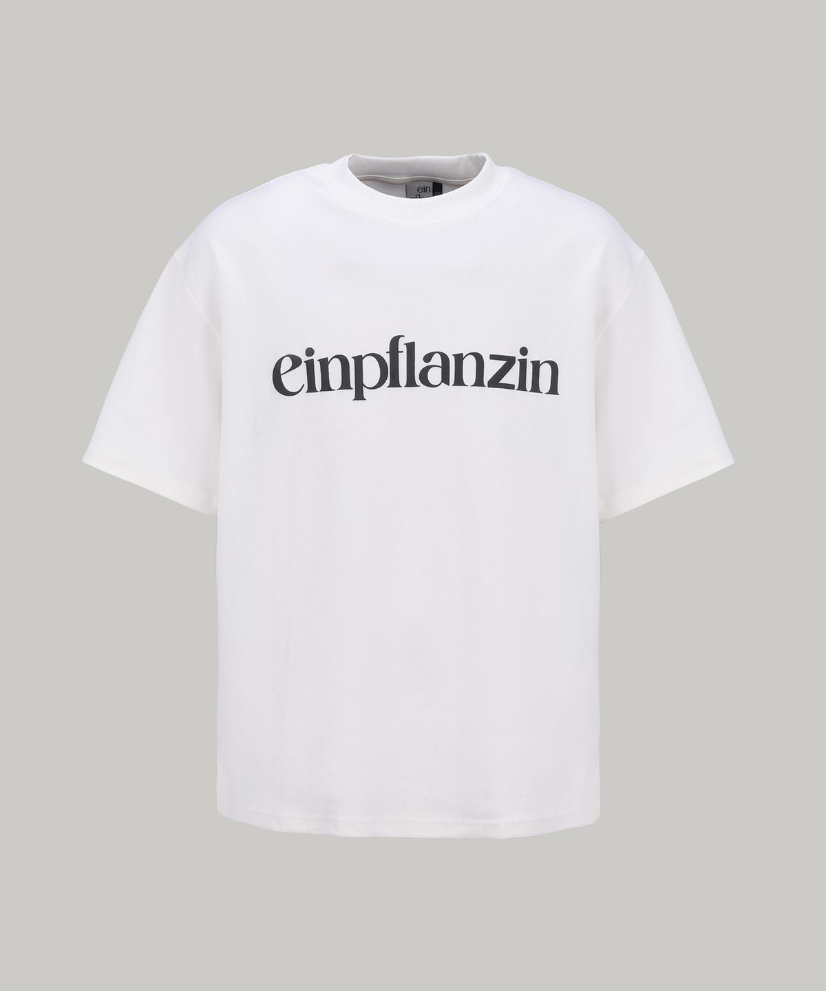 아인플란진(EINPFLANZIN) 엠보 로고 반팔 티셔츠 (화이트)