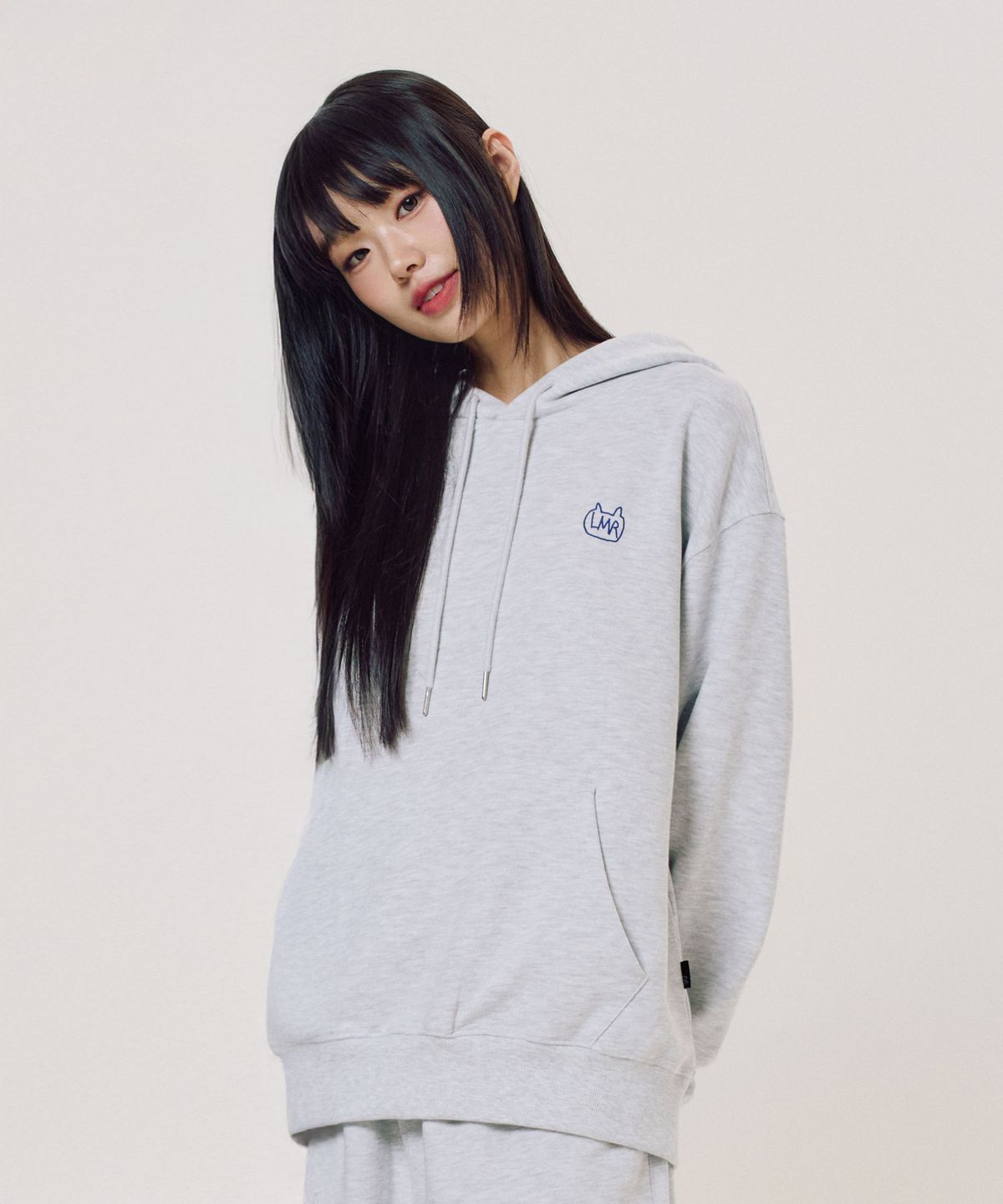 엘엠알(LMR) 심볼 로고 드로잉 그래픽 후드 LIGHT GREY