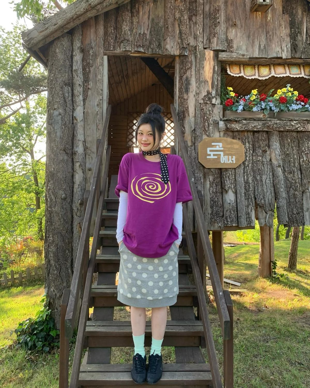 킼키(KICKKI) 스파이럴 로고 티셔츠 퍼플