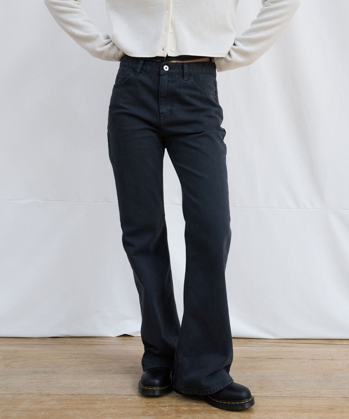르바(LEVAR) Relaxed Boots Cut Denim - Charcoal Grey