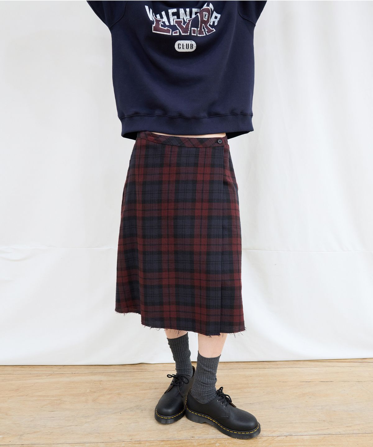 르바(LEVAR) Layered Check Wrap Skirt - Check Burgundy