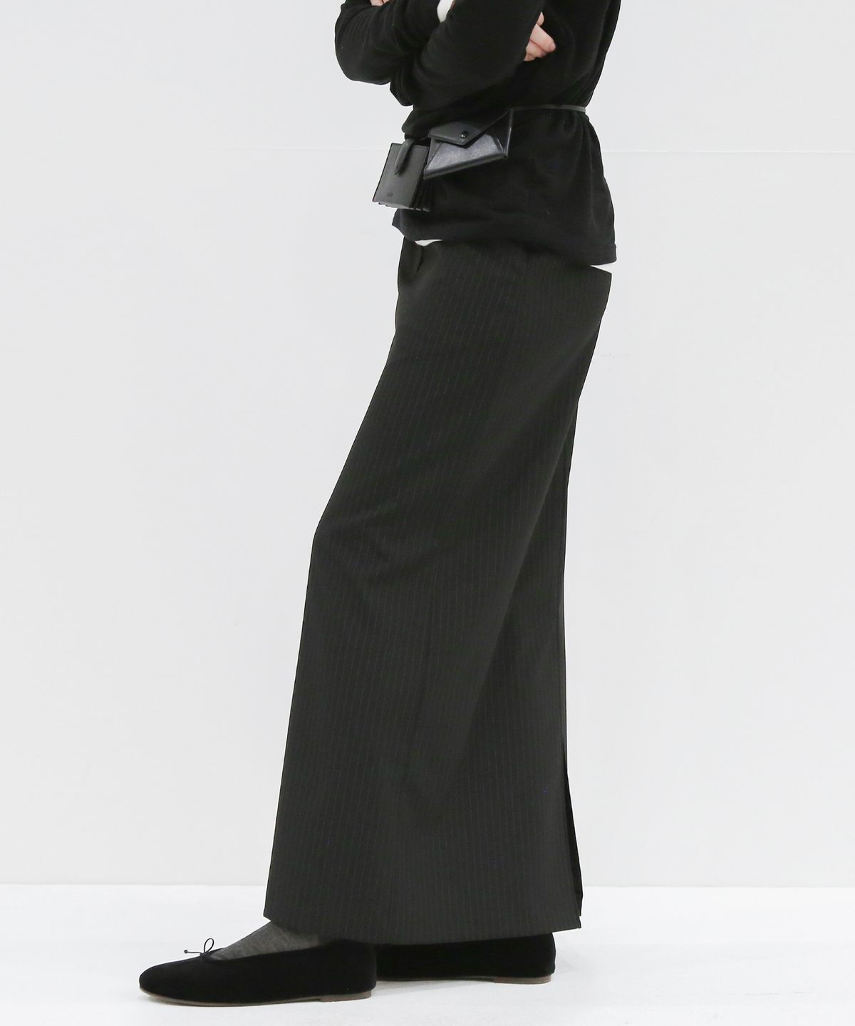 르바(LEVAR) Straight Maxi Skirt - Stripe Black