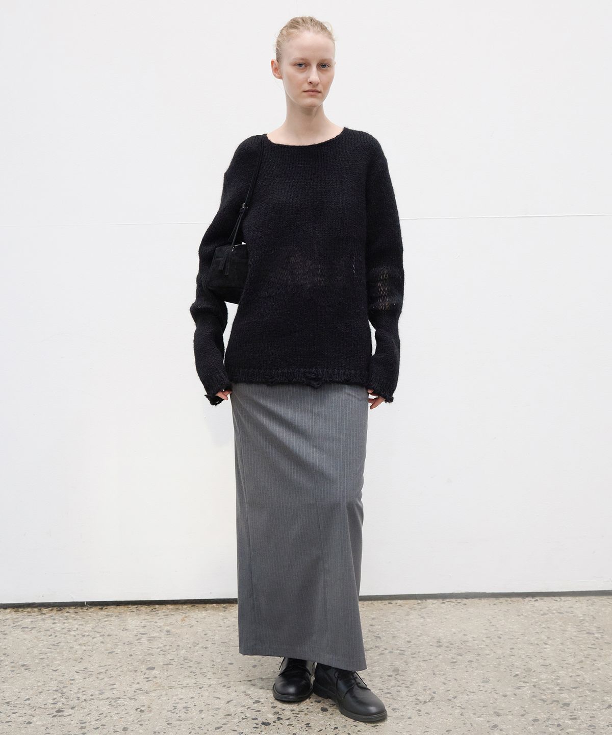 르바(LEVAR) Straight Maxi Skirt - Stripe Charcoal