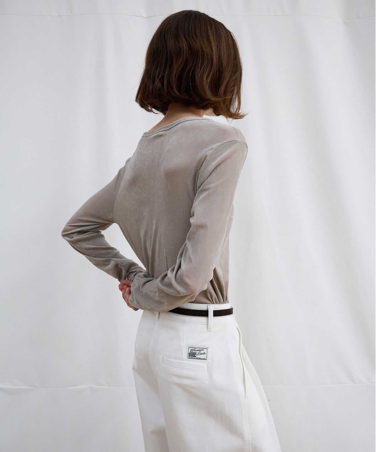르바(LEVAR) Velvet Layered T-Shirt - Sand Grey