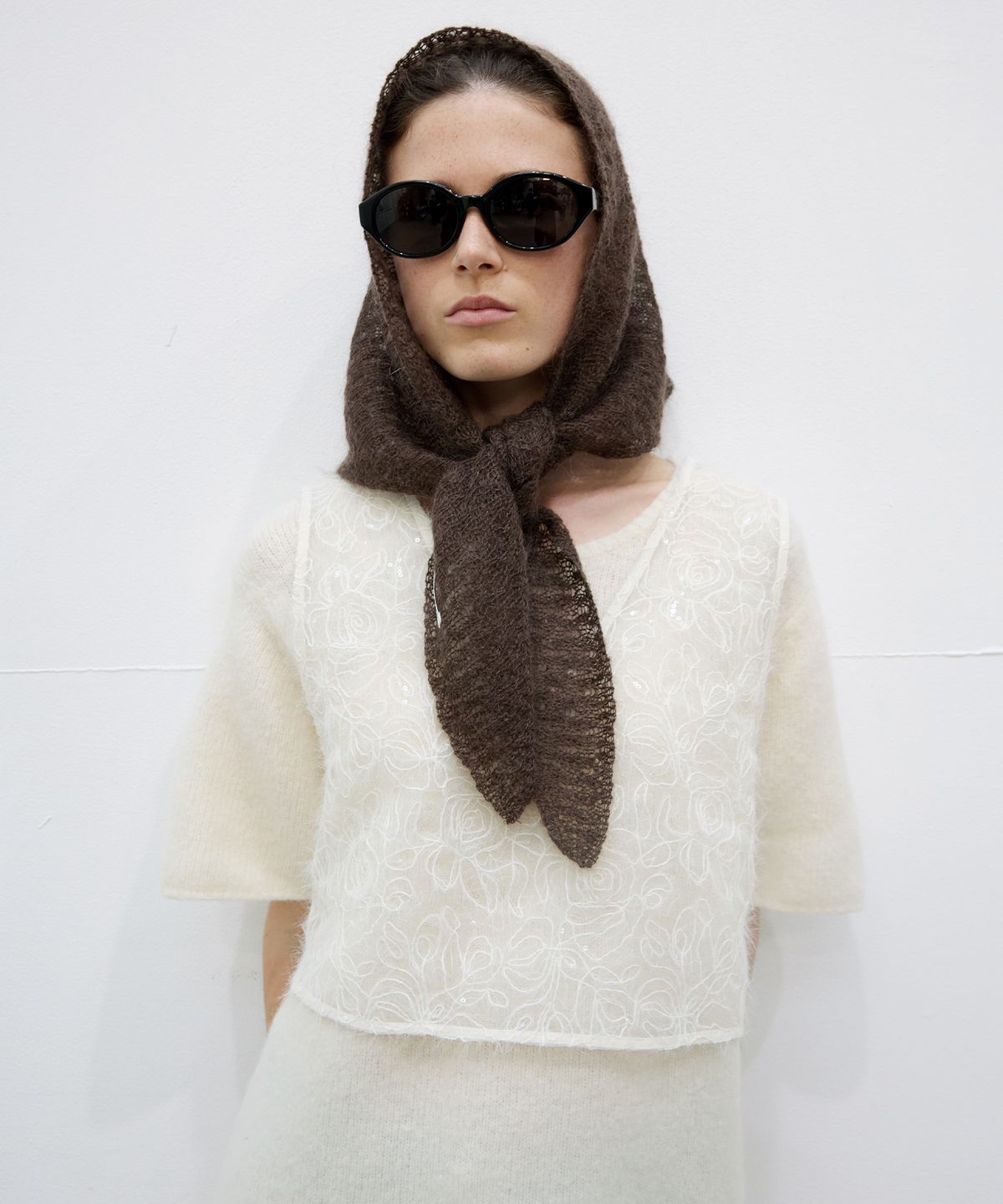 르바(LEVAR) Fuzzy Eyelet Layered Wrap Knit - Rustic Brown