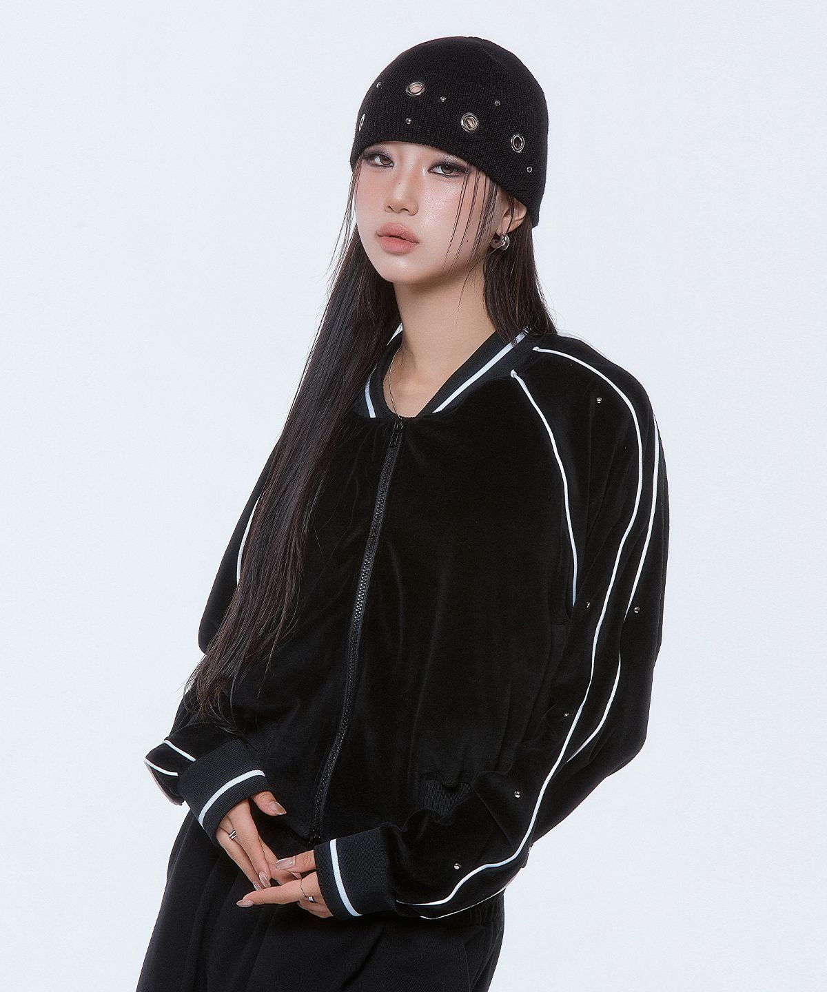 디오스피스(DAUSPICE) (DUC) Velour Stadium Jacket Black