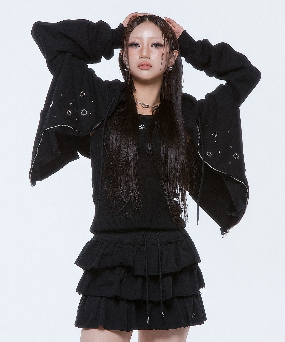 디오스피스(DAUSPICE) DUC) Eyelet Stud Hoodie Zip-up Black