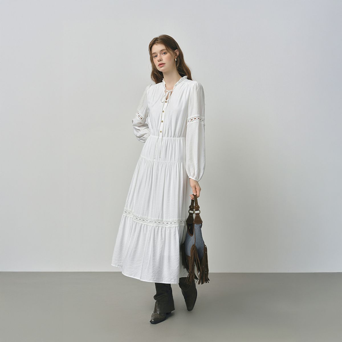 웬스데이딜라잇(WEDNESDAY DELIGHT) WD_Vacation ruffle v-neck dress