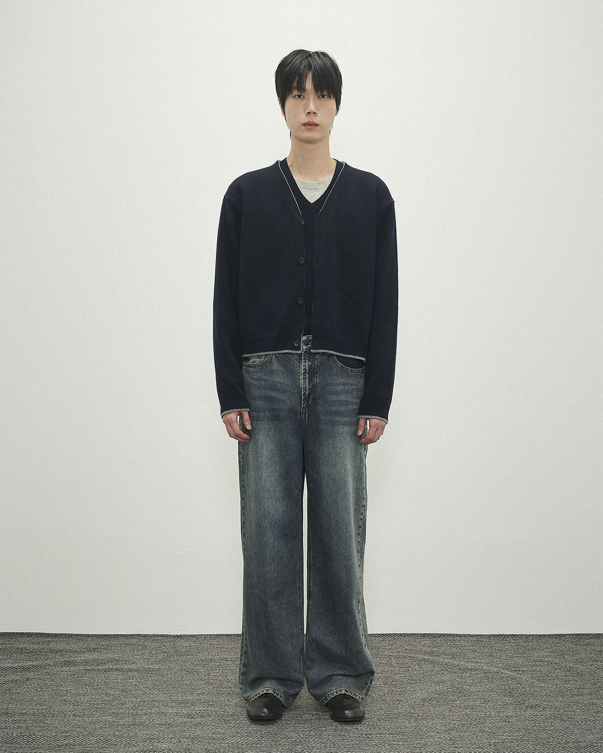 포커페이스(POKERFACE) CROPPED CARDIGAN NAVY/GREY