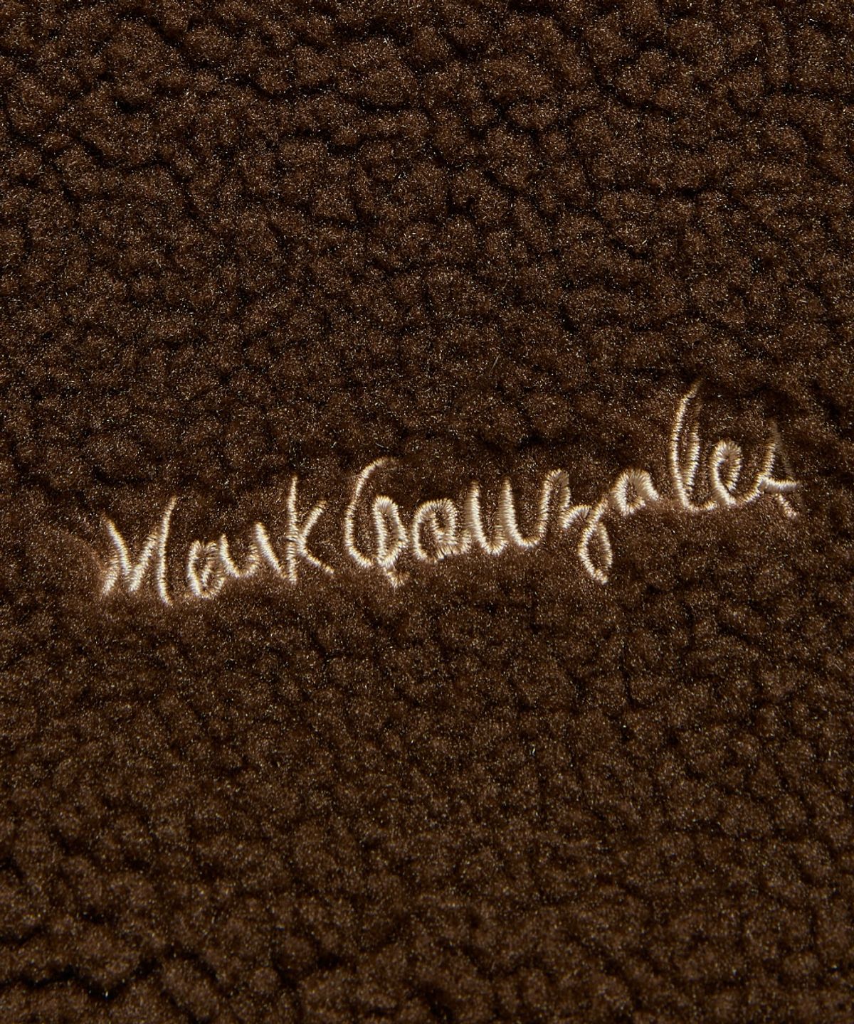 마크곤잘레스(MARK GONZALES) 사인로고 쉘파 자켓 - BROWN
