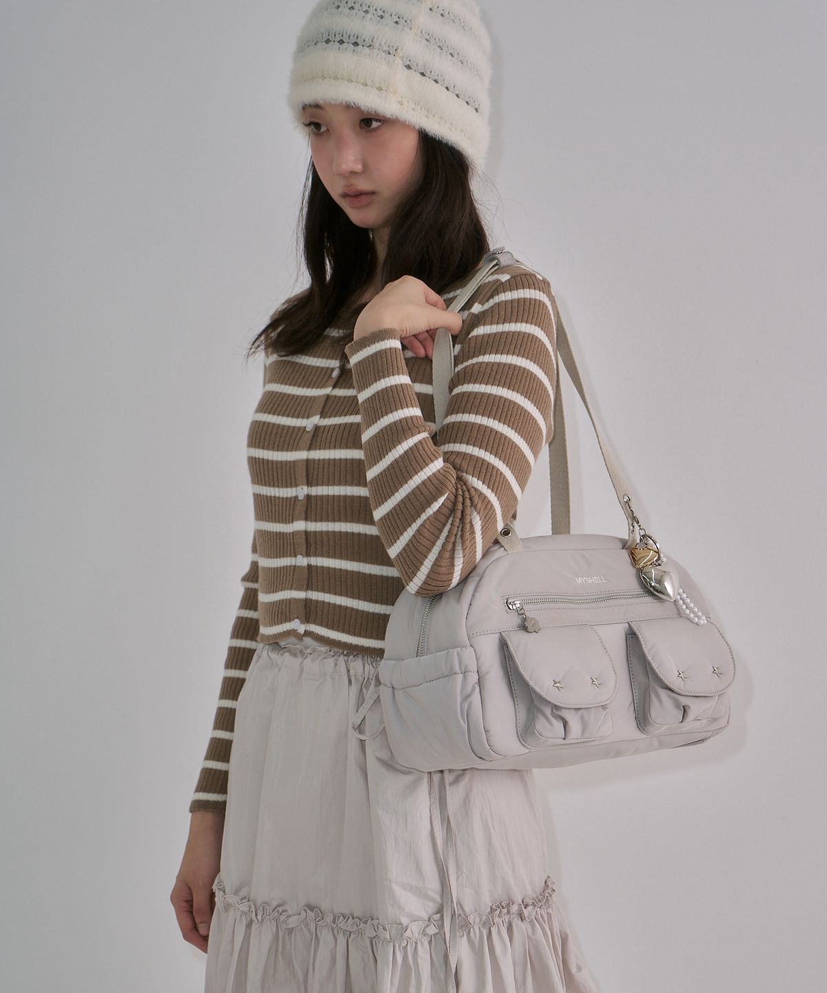 마이쉘(MYSHELL) 루나 별 스터드 볼링 숄더백_35122SH
