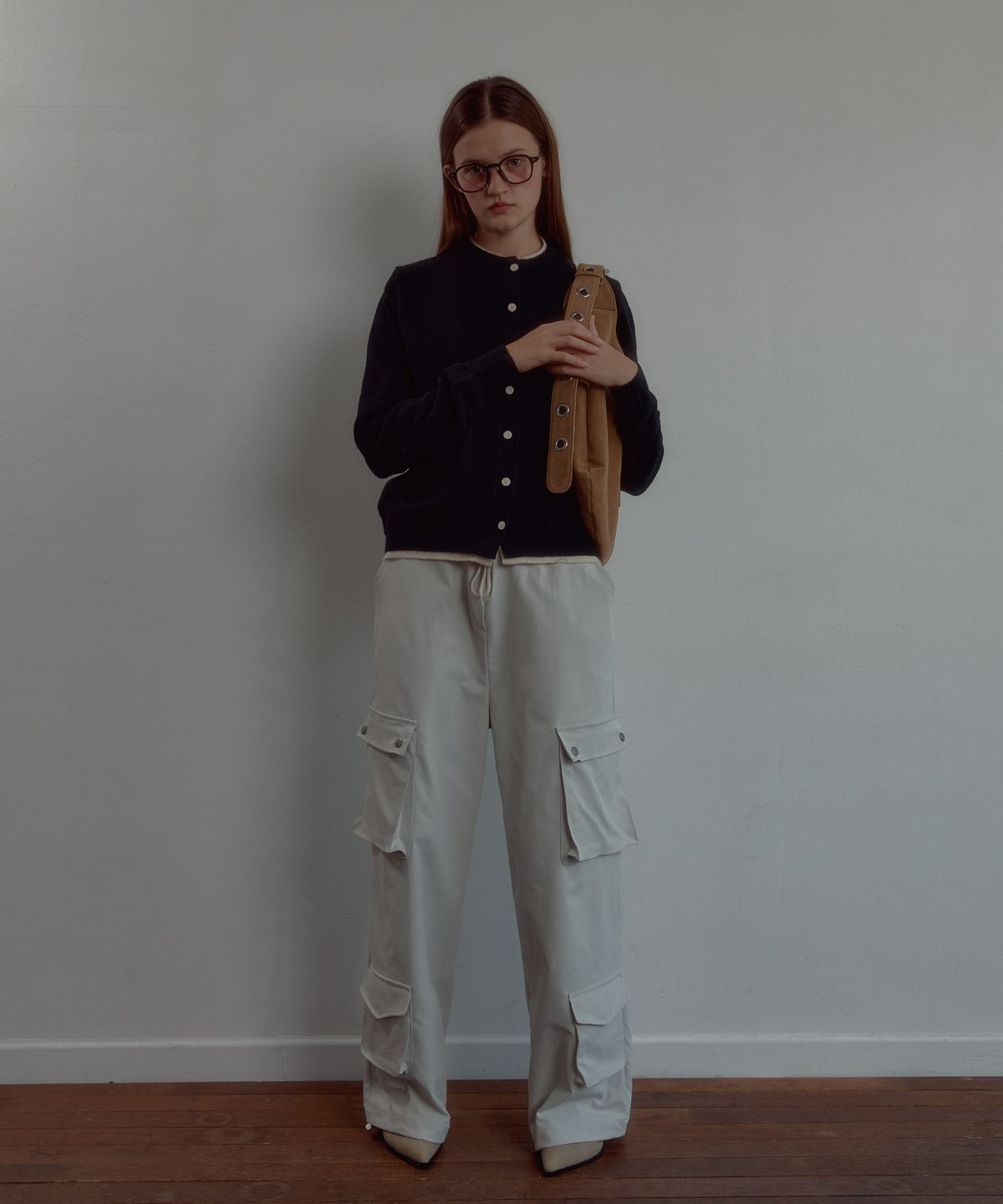 레터리(LETERIE) STUD POCKET JOGGER PANTS_LIGHT BEIGE