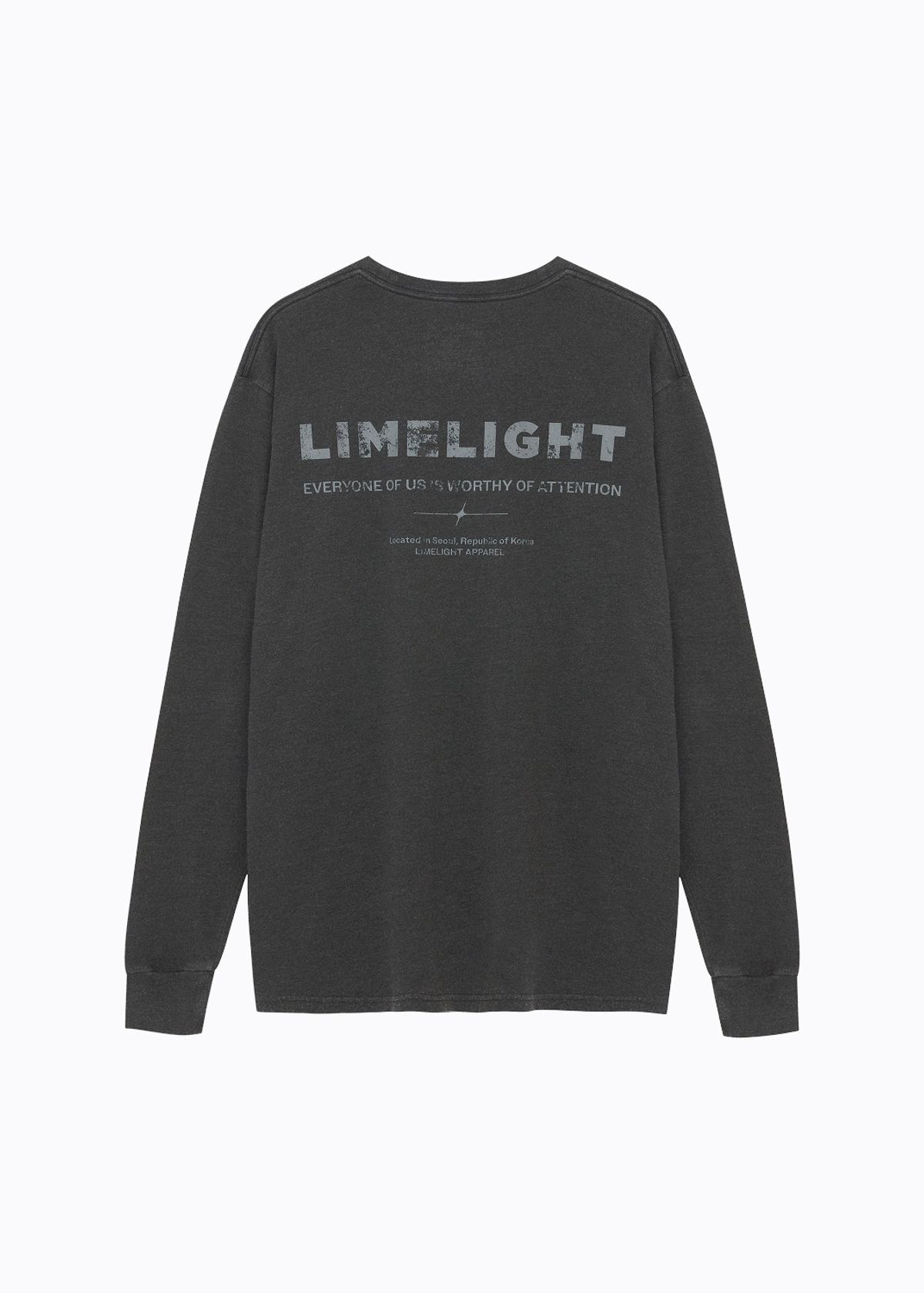 라임라잇 어패럴(LIMELIGHT APPAREL) 어패럴 피그먼트 백 로고 롱 슬리브 티셔츠 (블랙/그레이)