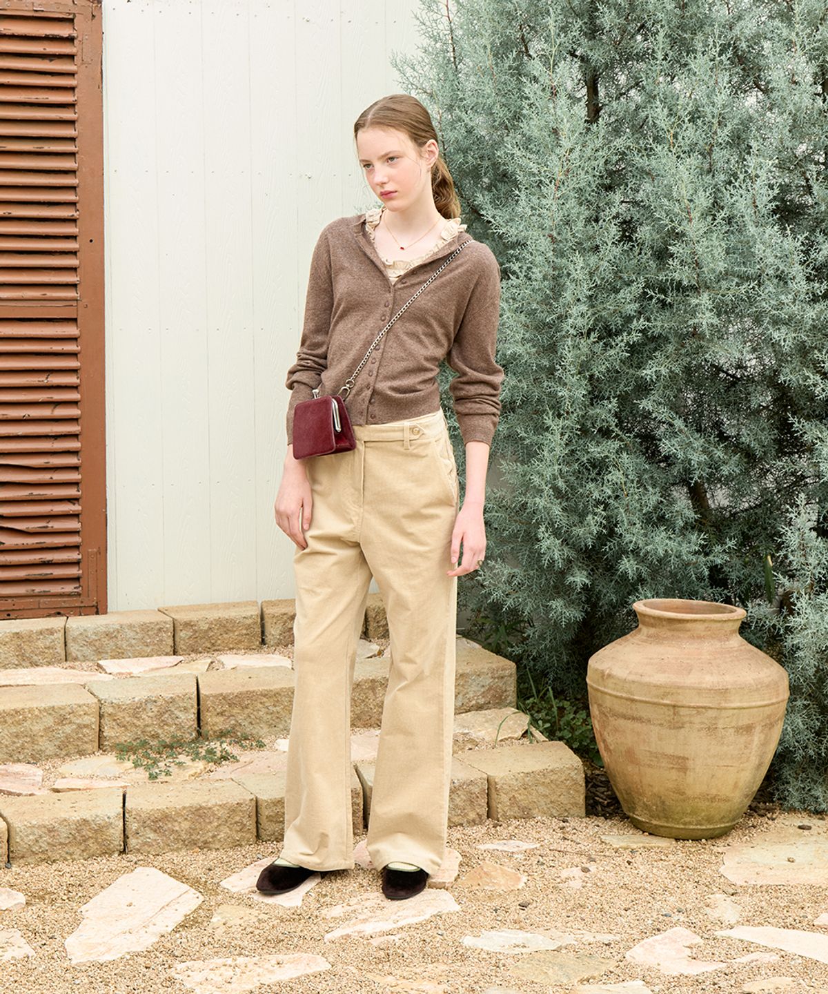 클로르(CLOR) CORDUROY FLARE PANTS - 3 colors