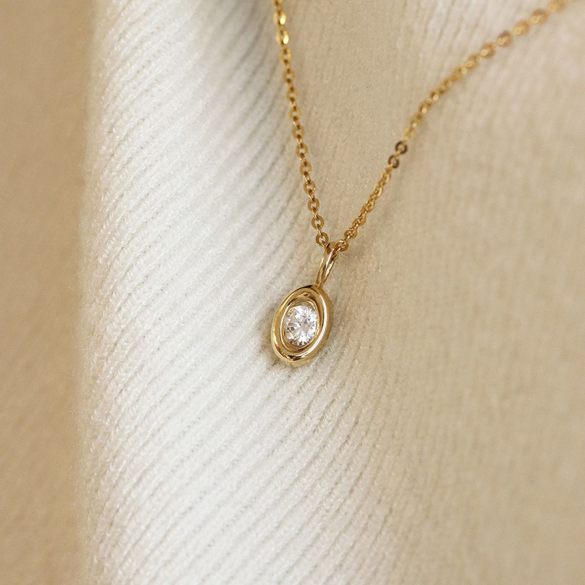 러비앤비(LOVEENB) [14K gold] 에르 오벌 큐빅 목걸이