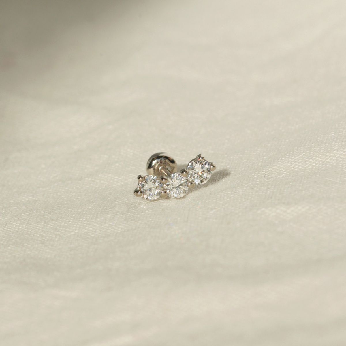 러비앤비(LOVEENB) [14K gold] 엘린 랩다이아몬드 피어싱