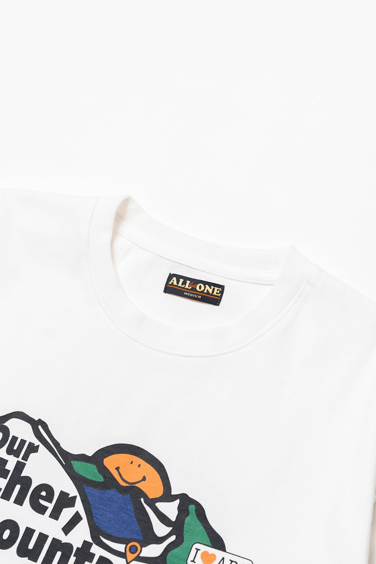 올벗원(ALLBUTONE) 마더 티셔츠 화이트
