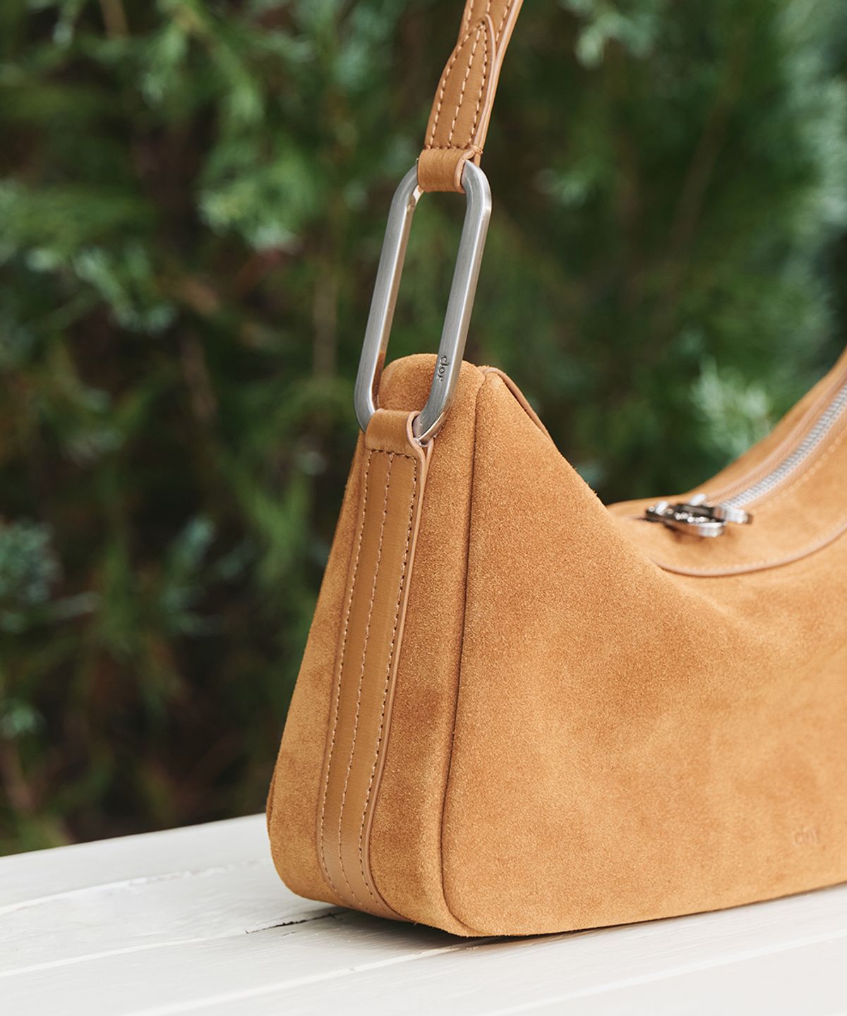 클로르(CLOR) OVAL RING SHOULDER BAG - 2 colors