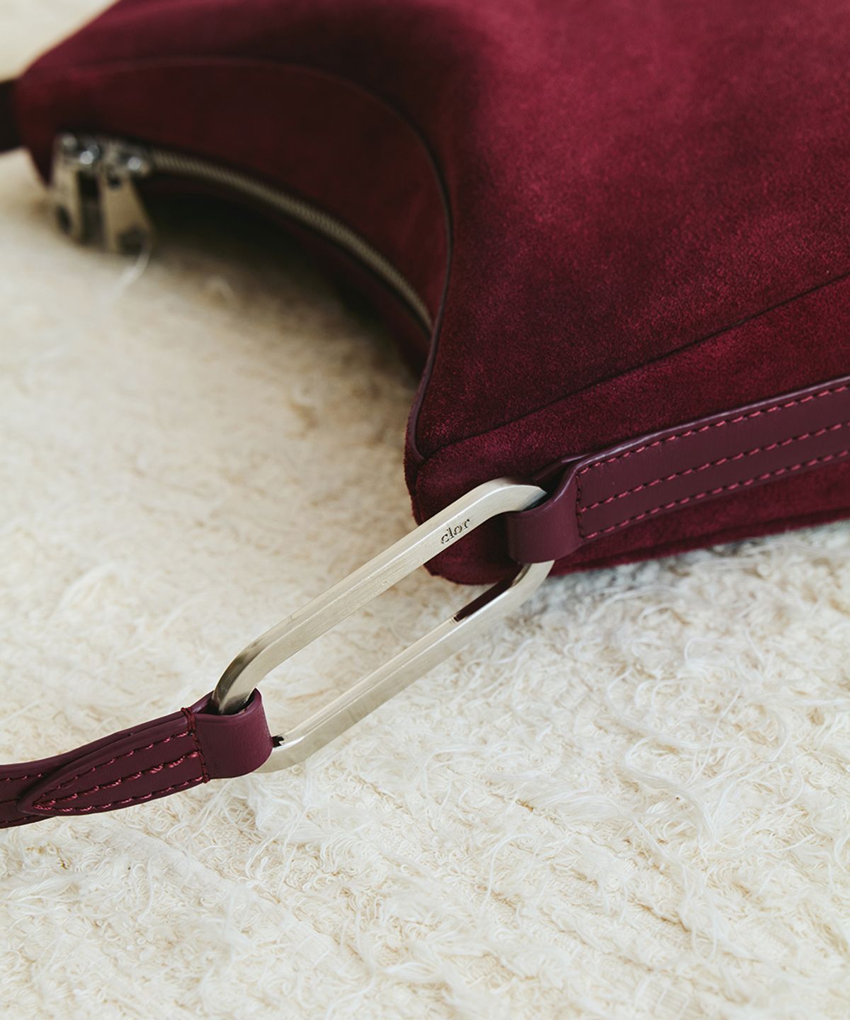 클로르(CLOR) OVAL RING SHOULDER BAG - 2 colors