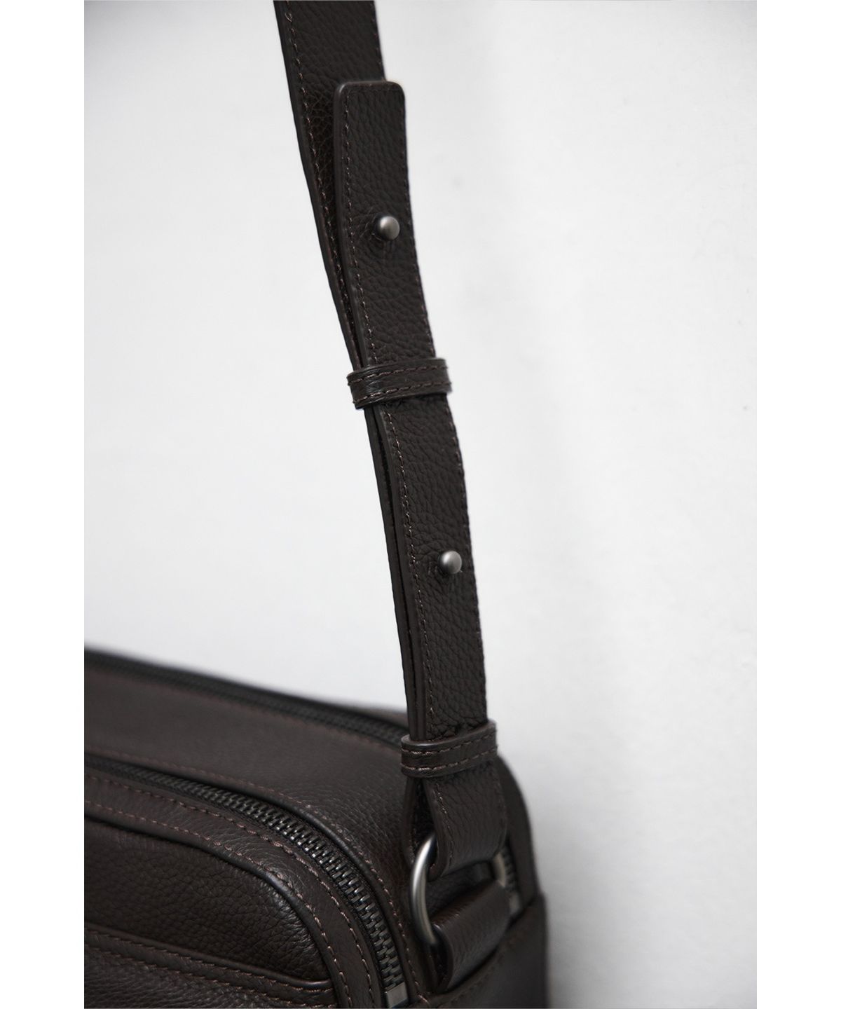 유스(YOUTH) Leather Camera Bag - Brown