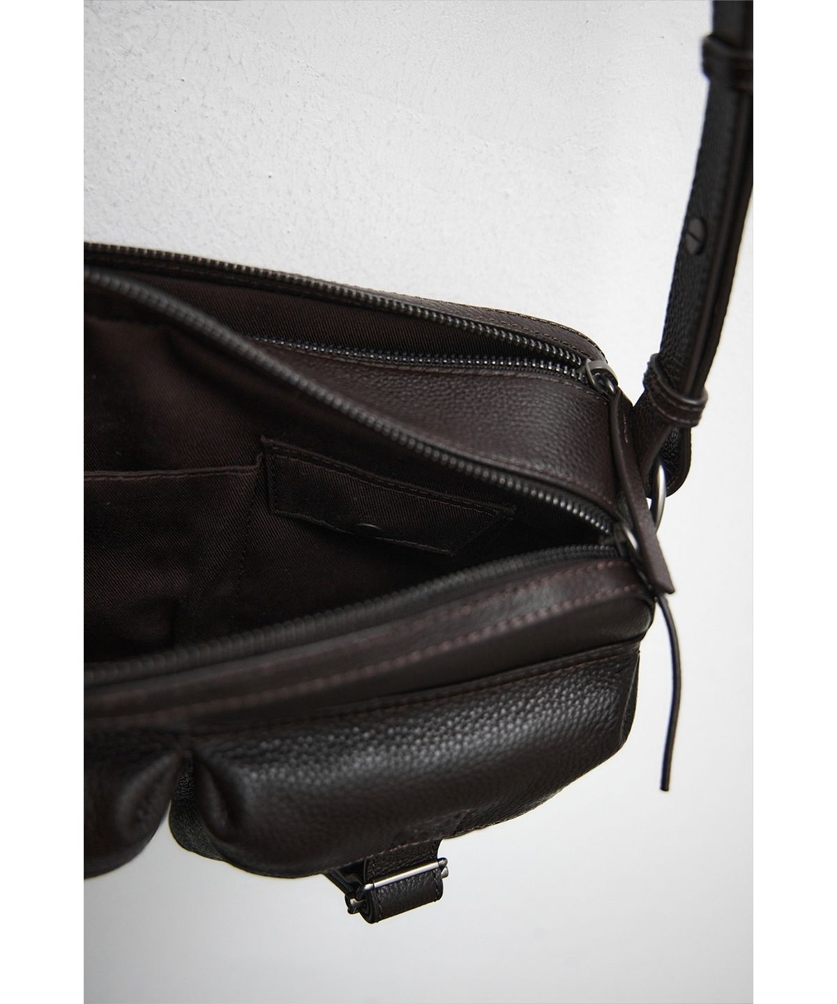 유스(YOUTH) Leather Camera Bag - Brown