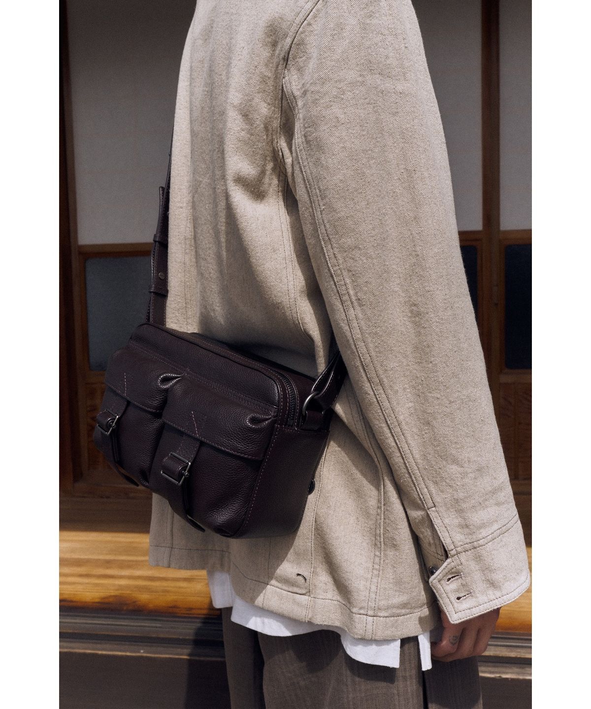 유스(YOUTH) Leather Camera Bag - Brown