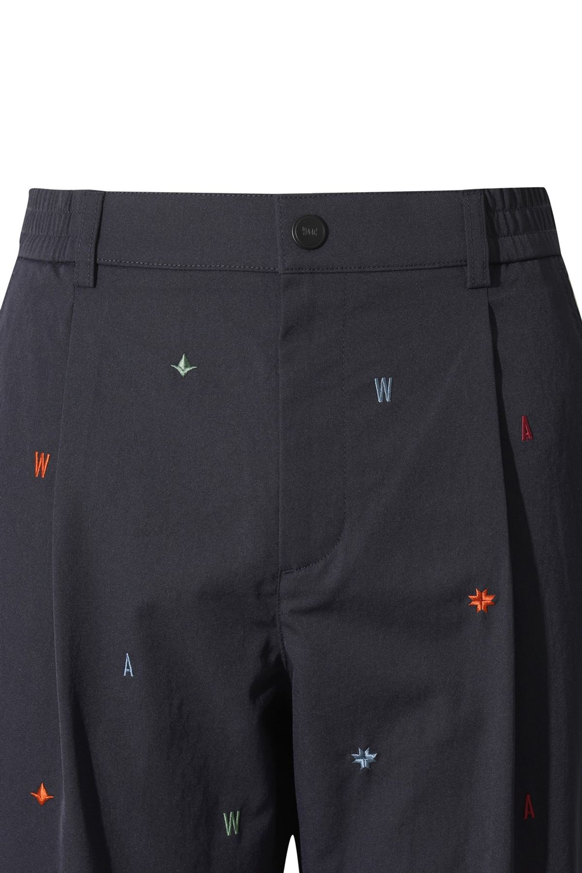왁(WAAC) Men Embroidery Pants WMPNA25605NYD