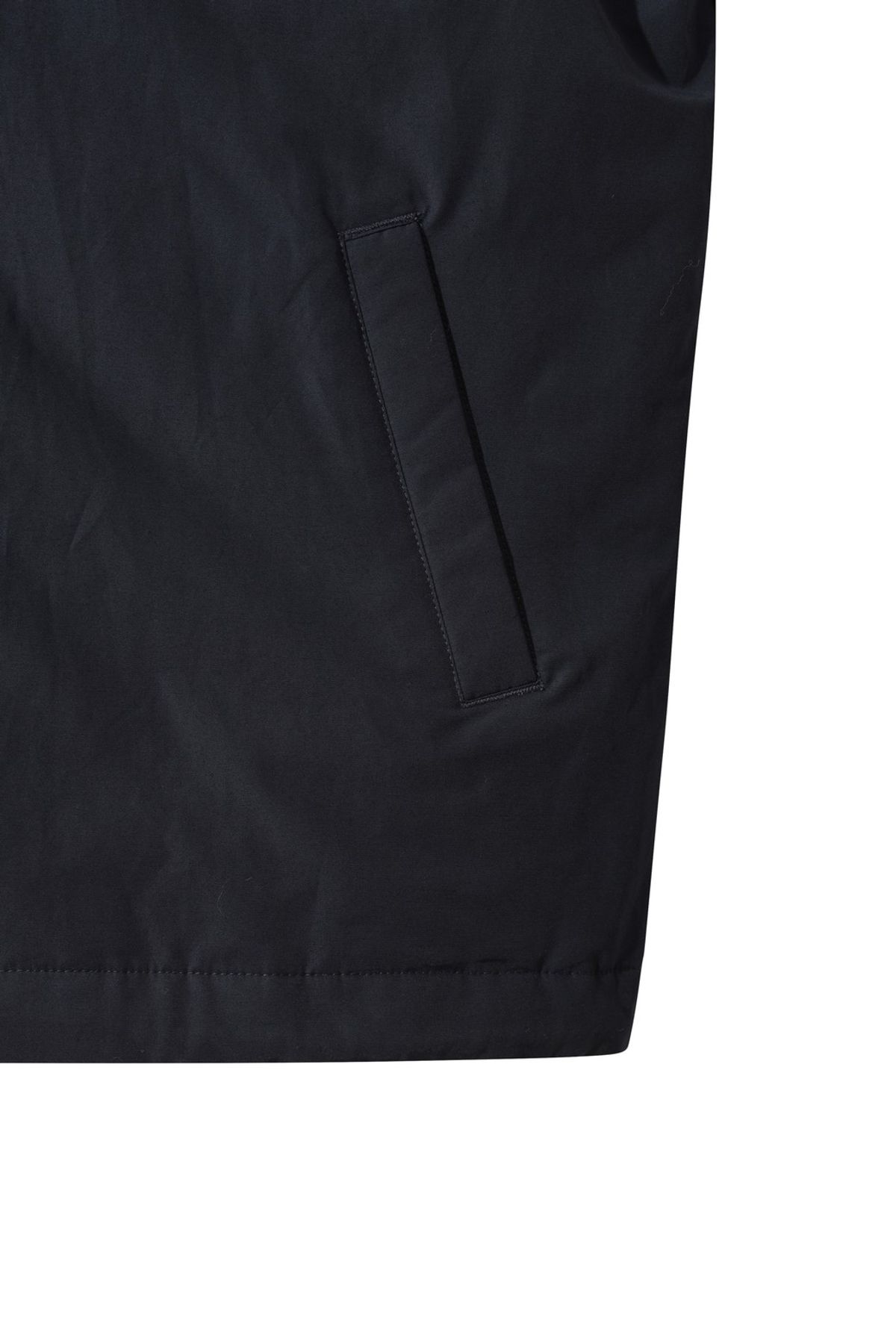 왁(WAAC) [JONES] Men’s Padded Coach jacket WMUAW25772NYD