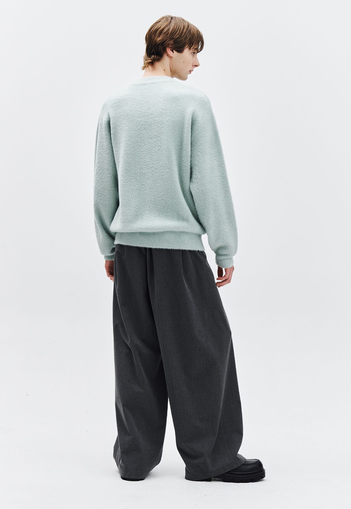 지오송지오(ZIOSONGZIO) 셈블런스 헤어리 브이넥 니트 민트 ZH5KT843MT