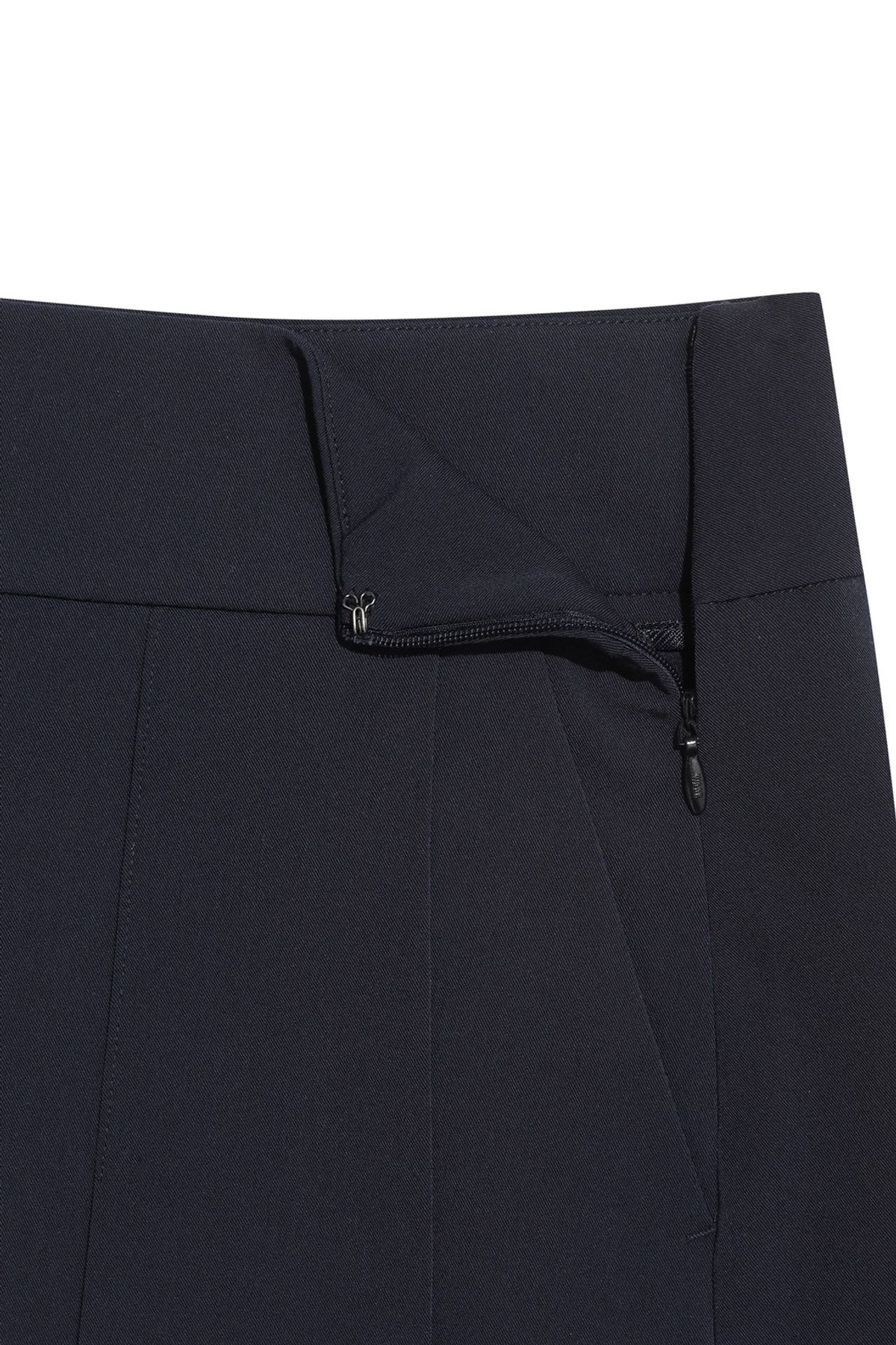 왁(WAAC) [JONES] Women’s Pleated Shorts WWPNA25670NYD
