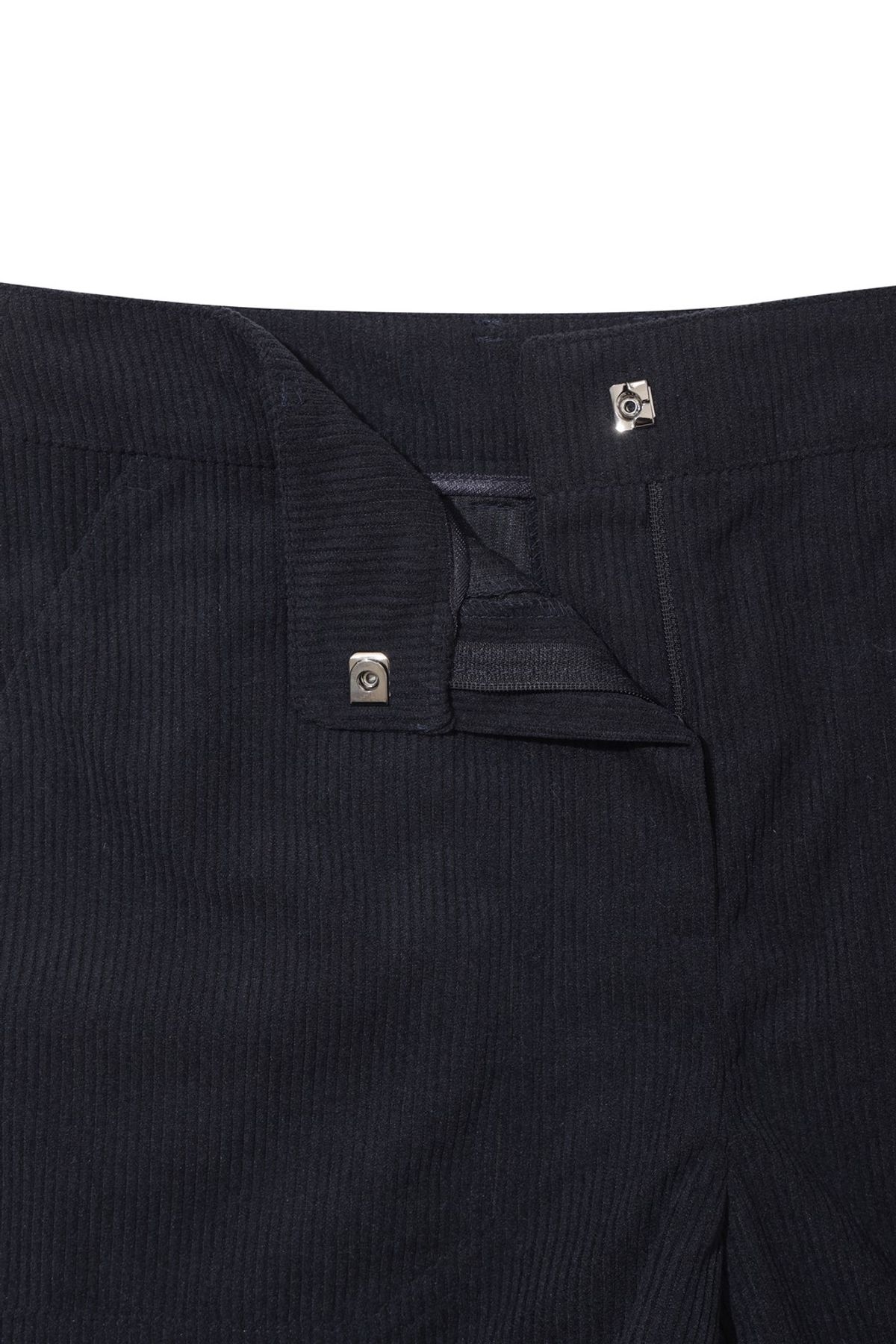 왁(WAAC) Women Corduroy half pants WWPNW25713NYD