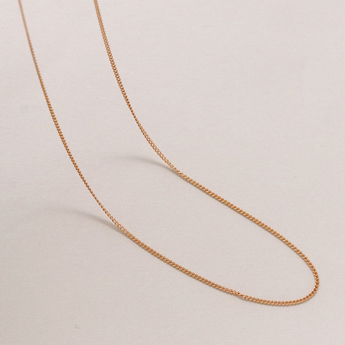 러비앤비(LOVEENB) [14K gold] 에밀리 소프트 체인 목걸이 민줄