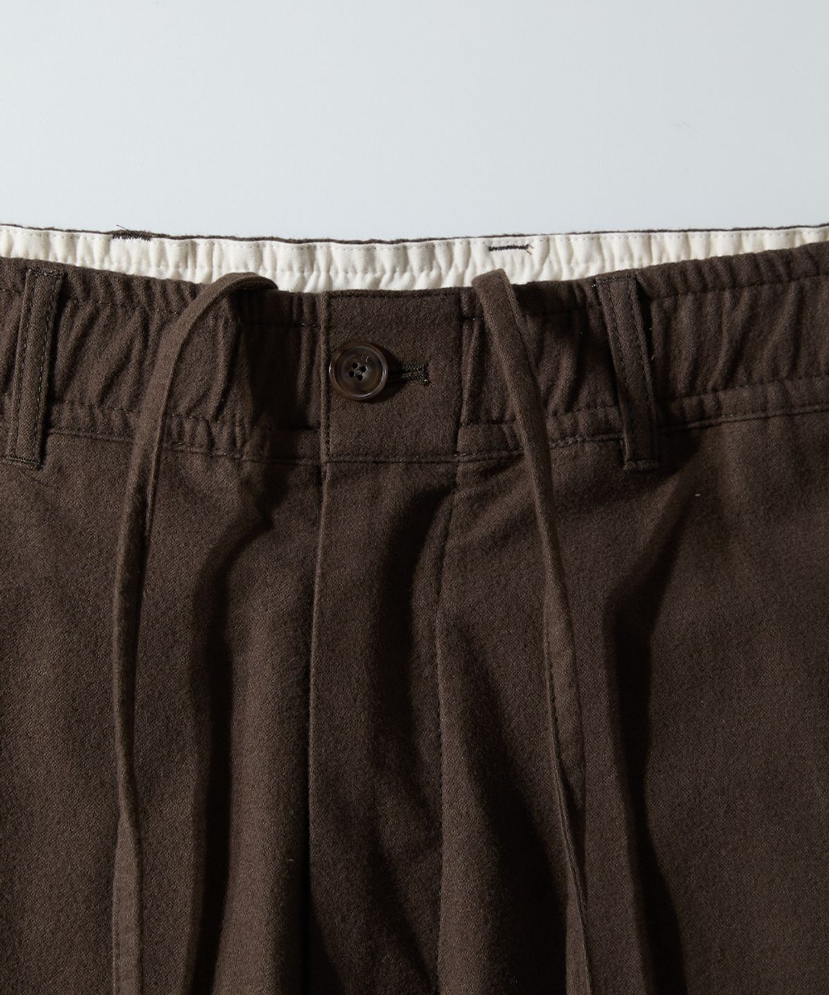 홀리선(HORLISUN) Cove Brushed Loose Pants Spain Olive