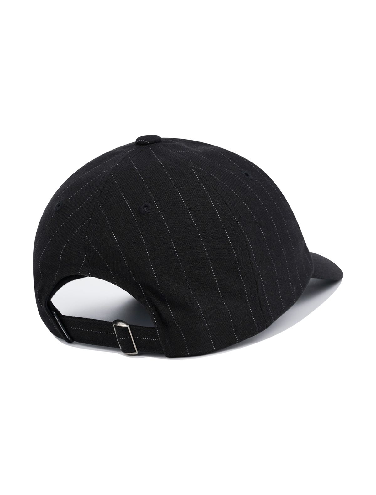 예스아이씨(YESEYESEE) Pinstripe Ball Cap Black