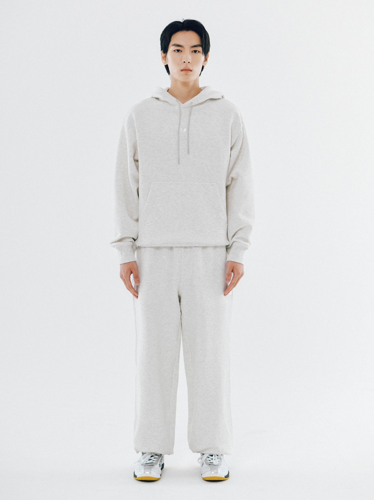 버터플라이 스포츠웨어(BUTTERFLY SPORTSWEAR) 오리지널 로고 조거팬츠 오트밀