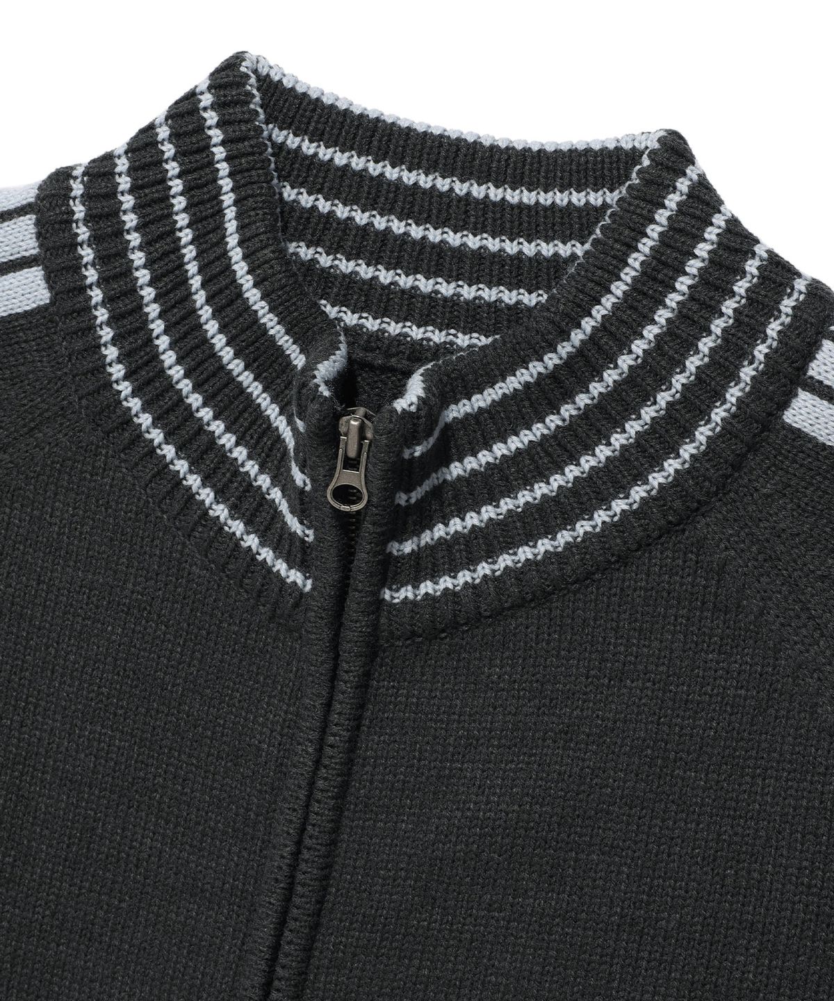 이스트쿤스트(ISTKUNST) STAR TRACK KNIT ZIP UP_CHARCOAL(IK2FFMK684A)