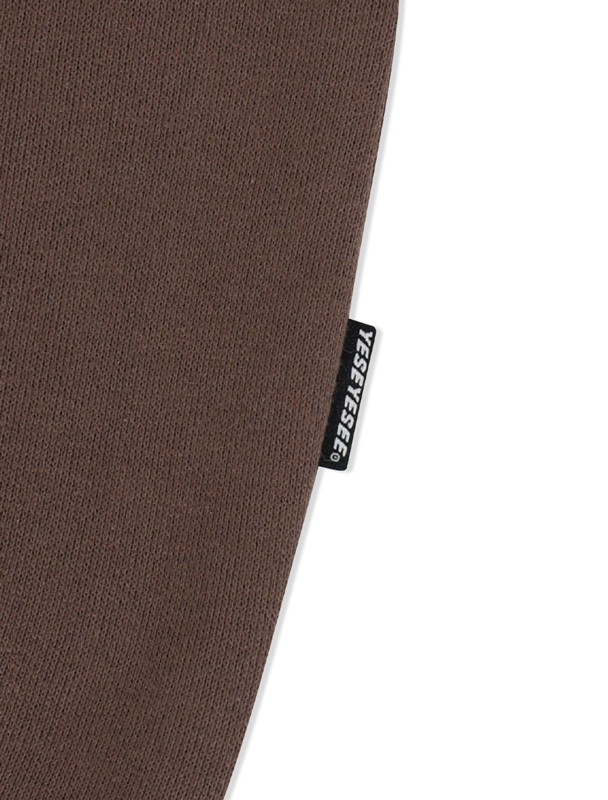 예스아이씨(YESEYESEE) C-Logo Sweatshirt Brown