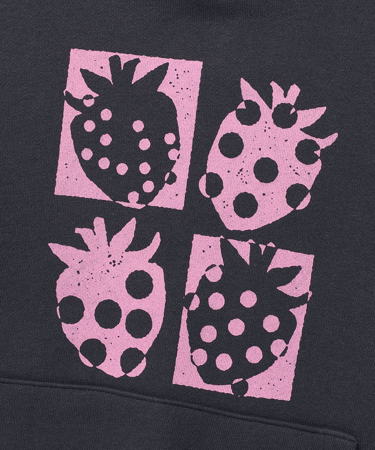이스트쿤스트(ISTKUNST) DOT STRAWBERRY HOODIE_NAVY(IK2FFFM407A)