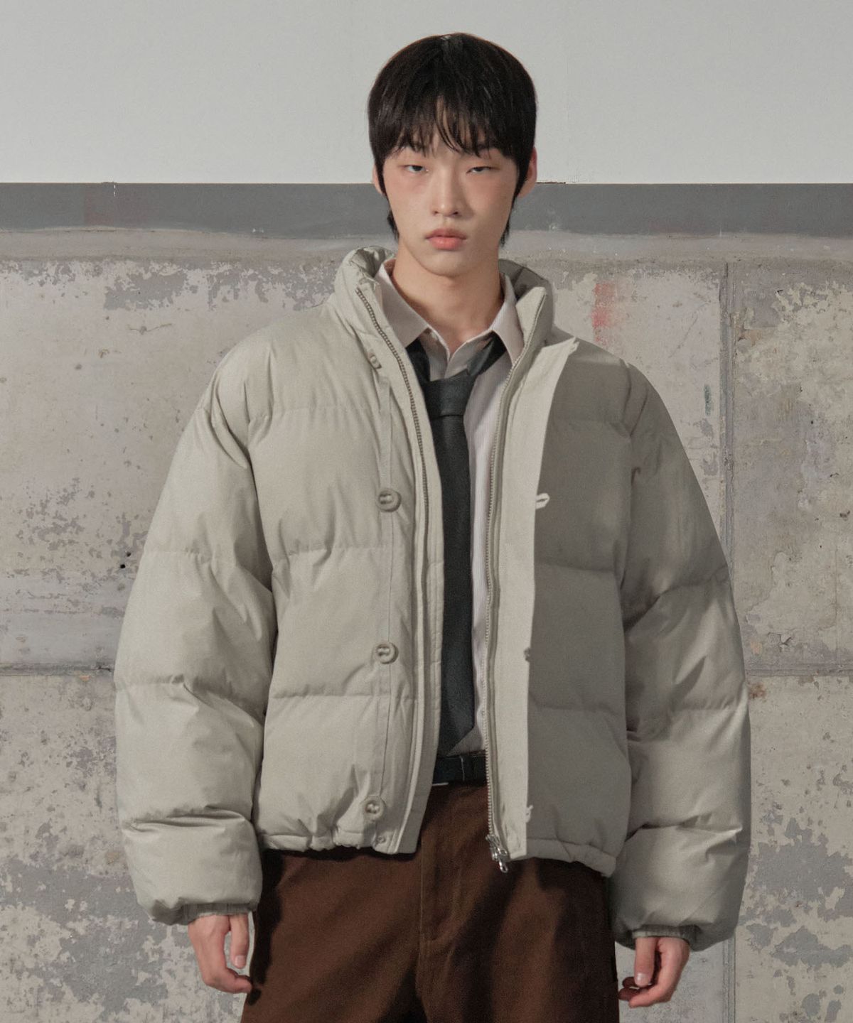 세컨모놀로그(SECONDMONO) 더블 어드저스트 버튼 숏 패딩 점퍼 [BEIGE]_SEJP005BEIGE